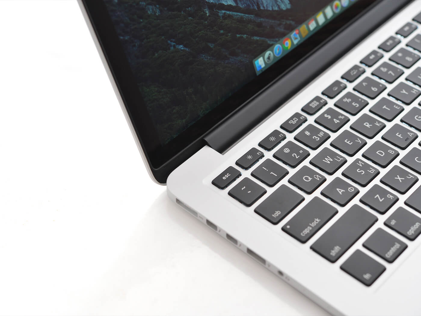 Future MacBook Pros may bring back MagSafe charging and ...